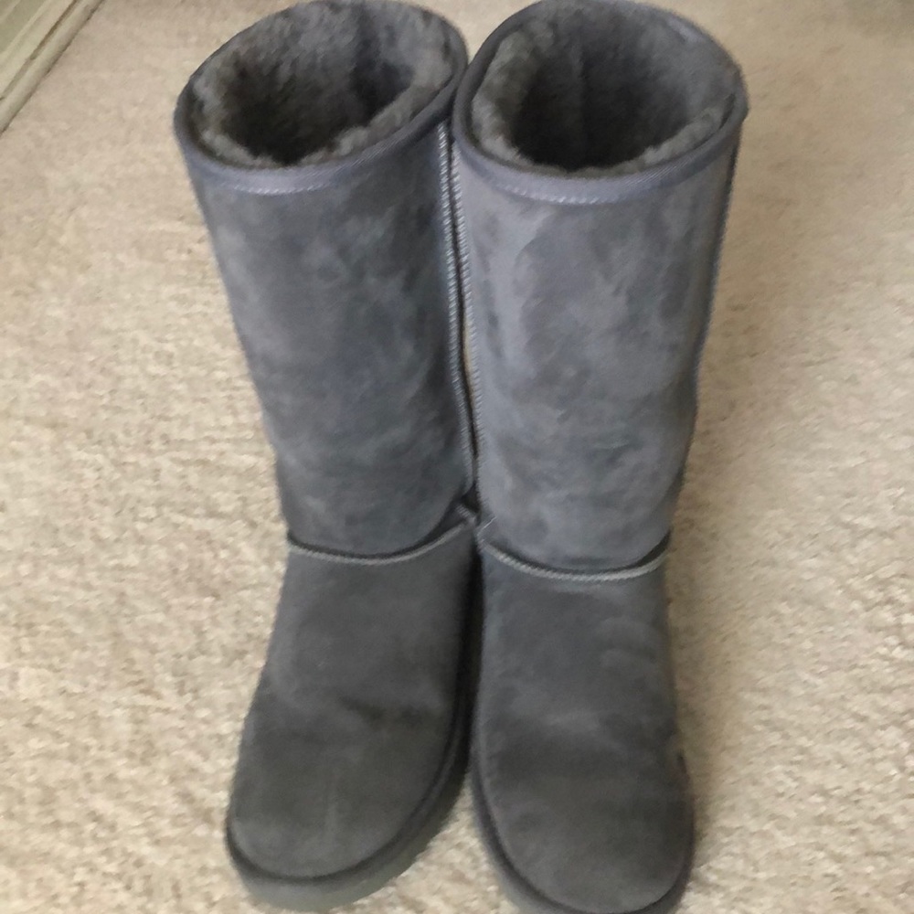 UGG Australian Classic Tall gray boot